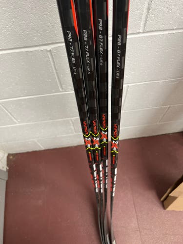 Senior Right Handed P28 Vapor 2X Pro Hockey Stick