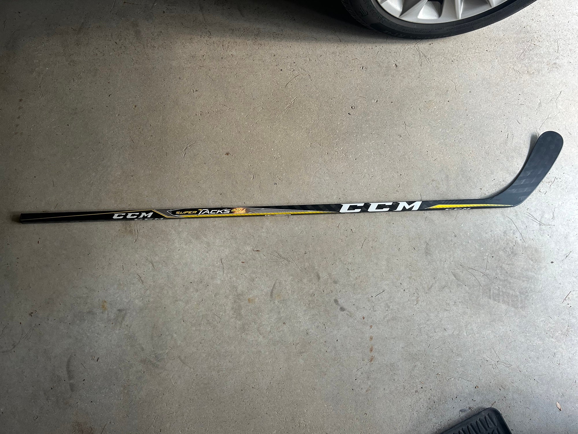 New SUPER TACKS 2.0 SR S17 Ice Hockey Sticks / Senior Composite