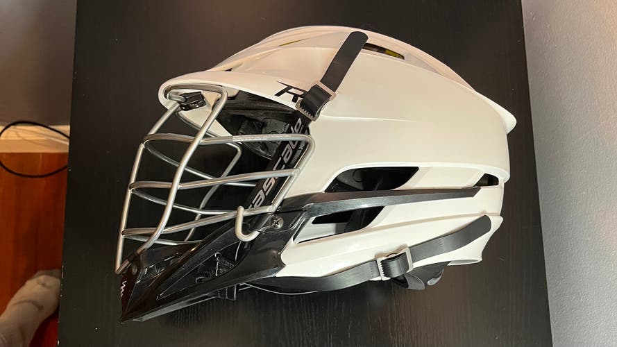 Used Player's Cascade R Helmet