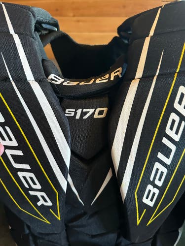 Used Small Bauer Supreme S170 Goalie Chest Protector