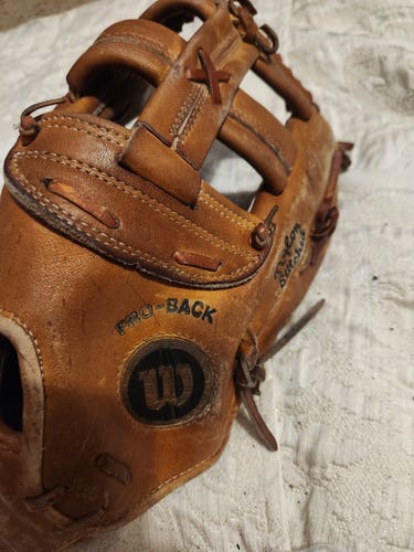 Wilson RHT A2210 Bobby Bonds Professional Model Baseball Glove 13"