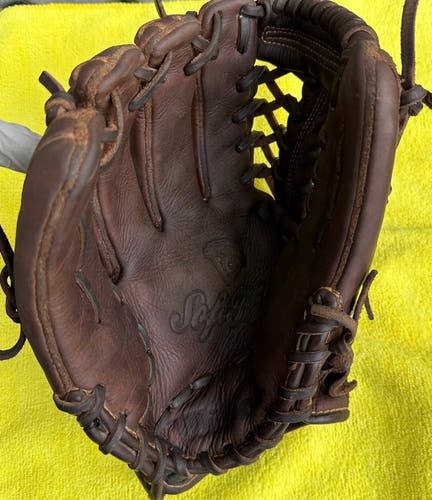 2014 Infield 11.75" A800 Softball Glove