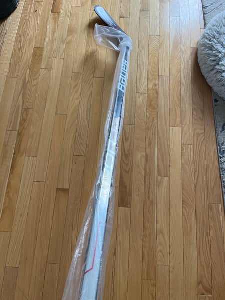New P92 Vapor HYPERLITE LH Flex 70 Hockey Stick