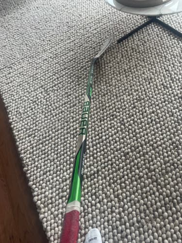 Intermediate Right Handed P28  Sling Hockey Stick
