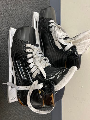 Used Bauer Supreme S29 Senior Goalie Skate Size 9D
