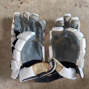 Used Player's STX Cell IV Lacrosse Gloves 13"