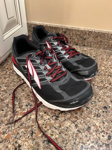 Black Adult Men's Used Size 9.0 (Women's 10)