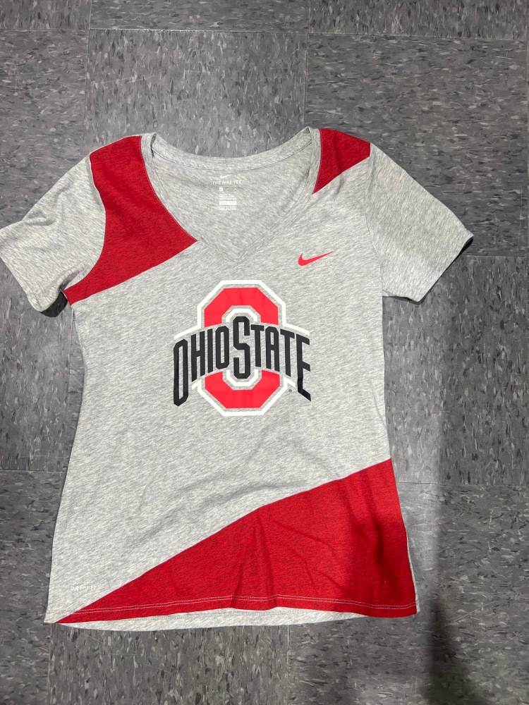 Used Ohio State Nike Women's Small T-Shirt