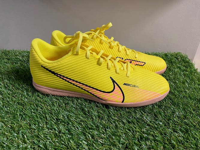 Nike Mercurial Vapor 15 Club IC Indoor Soccer Shoes Yellow DJ5969-780 Men's 10