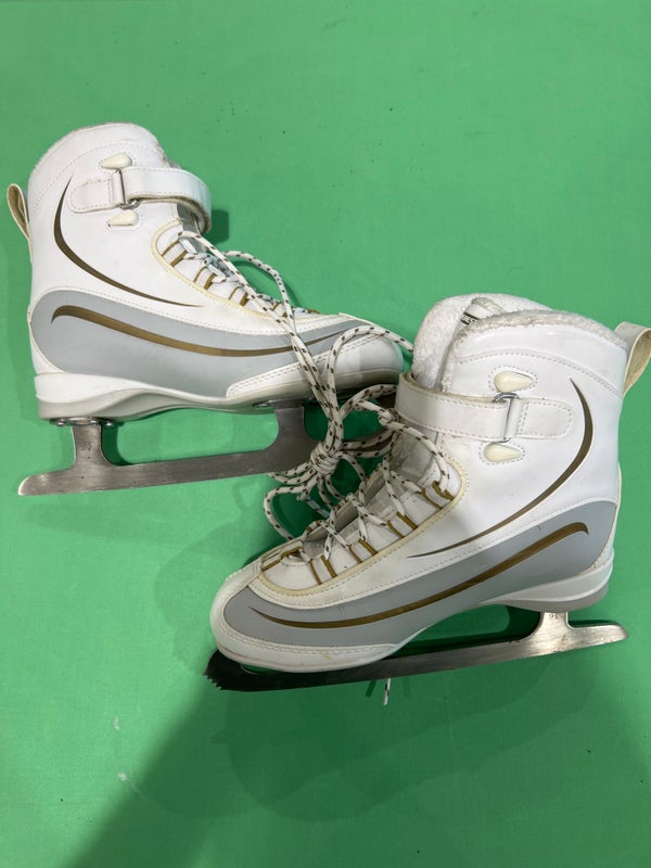 Used Lake Placid Cascade Figure Sates Senior 6 Women's Figure Skates