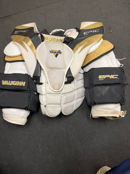 Used Medium Vaughn Epic 8600 Goalie Chest Protector