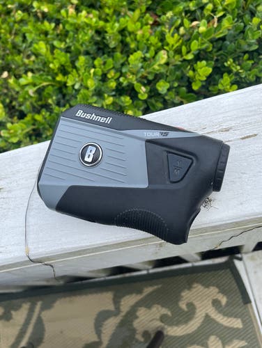 Bushnell Tour V5 Rangefinder