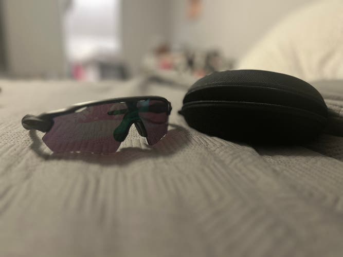 Black Unisex One Size Fits All Oakley Sunglasses