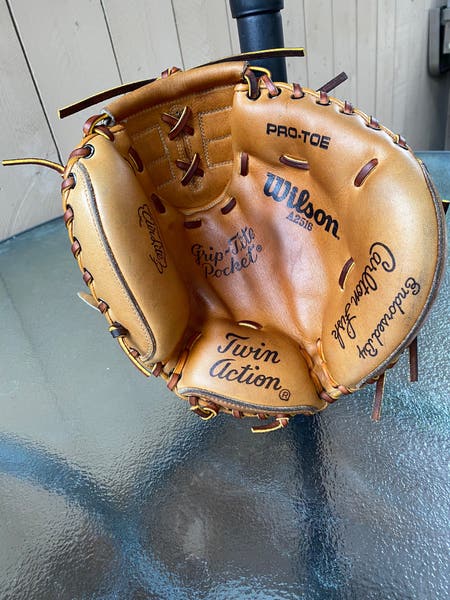 Wilson Vintage A2516 Catcher's Mitt Carlton Fisk Model