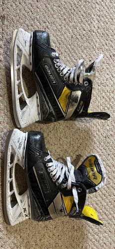 Senior Bauer Regular Width Size 7 Supreme S37 Hockey Skates