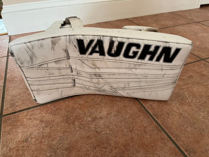 Vaughn Blocker Used Full Right  Velocity V9