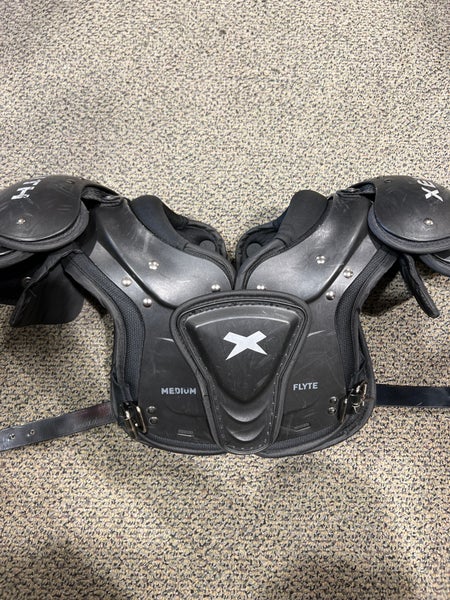 Xenith Youth Flyte Football Shoulder Pads