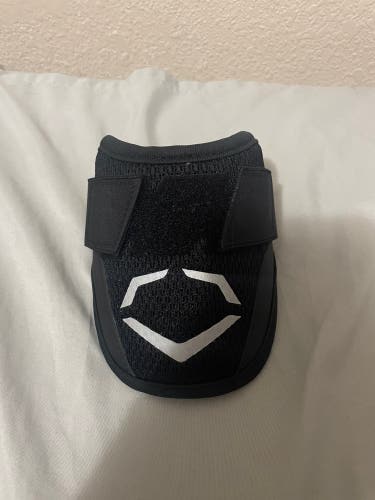 Black Used Junior EvoShield Elbow Protection Elbow Guard