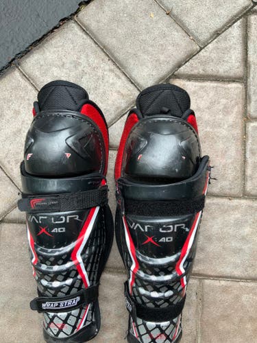 Used Bauer Vapor X40 Shin Pads