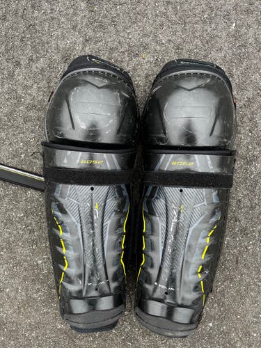 Used CCM Tacks 6052 Shin Pads
