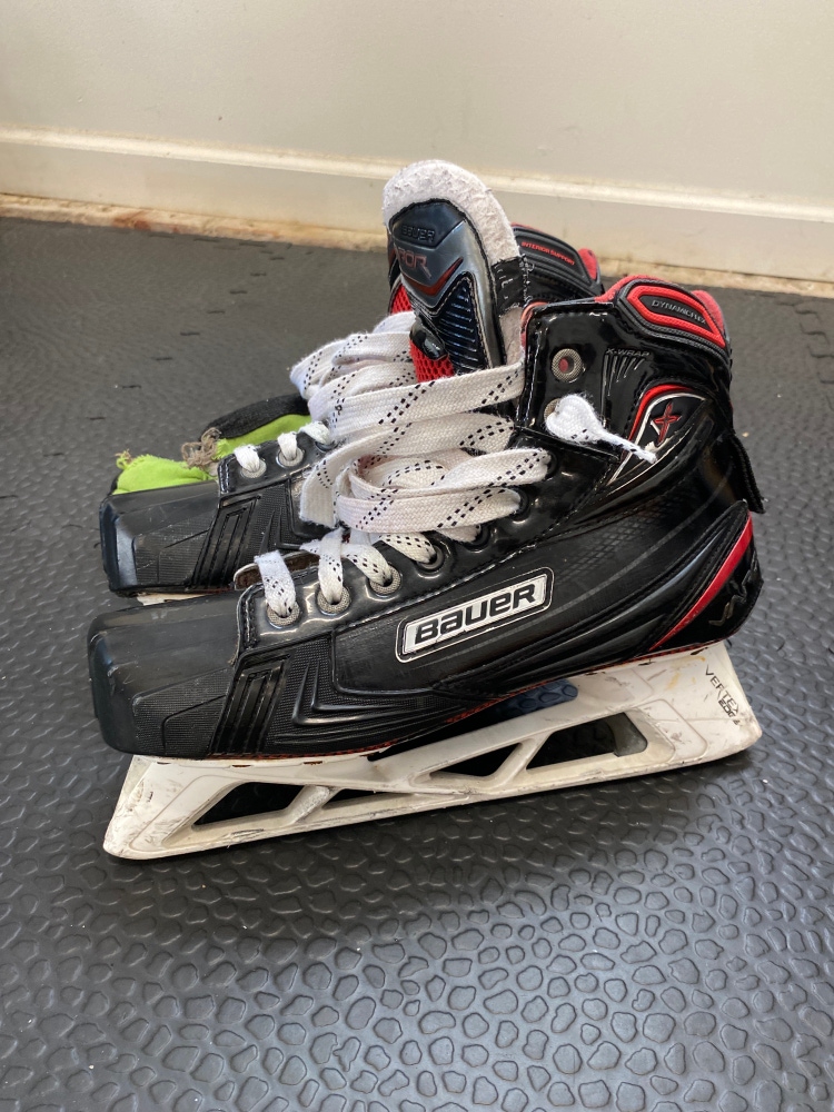 Used Bauer Regular Width  Size 9 Vapor 1X Hockey Goalie Skates