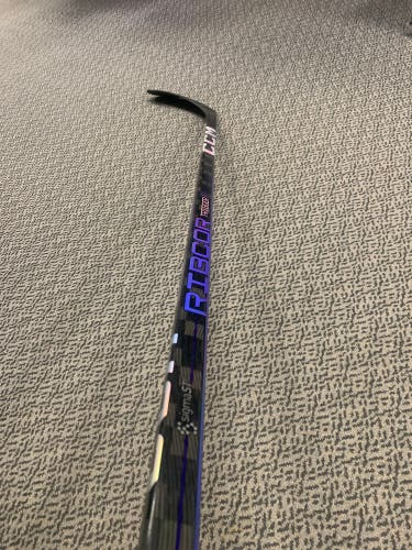 CCM Trigger 7 Pro 70 Flex P29 Right Hand Stick