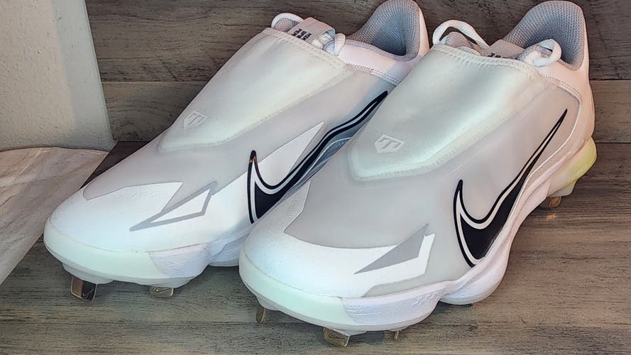 White New Adult Men's Size Men's 10.5 (W 11.5) Metal Nike Low Top Force Zoom Trout 8