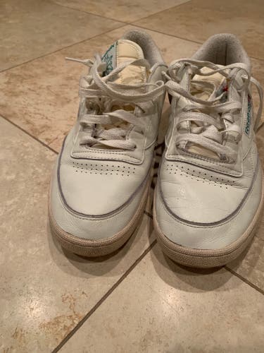 White Men's Size 12.5 (Women's 13.5) Reebok Shoes