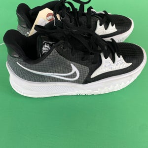 Nike Kyrie 4 Basketball Shoes