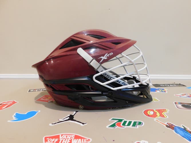 Maroon Cascade XRS Helmet good condo