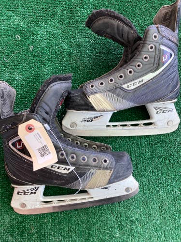 Youth Used CCM Hockey Skates 2.5