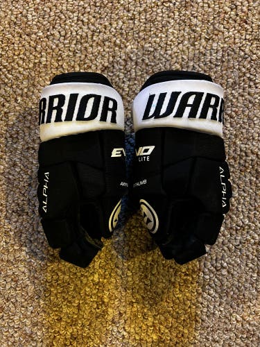 Warrior 10"  Alpha Evo Lite Gloves