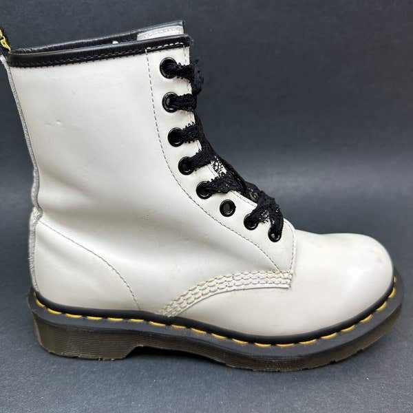 Dr. Martens 1460 SMOOTH LEATHER LACE UP BOOTS White Unisex Sz 6 Mens 1460 Bex Smooth Leather Lace Up Boots in White | Dr. Martens main image 3