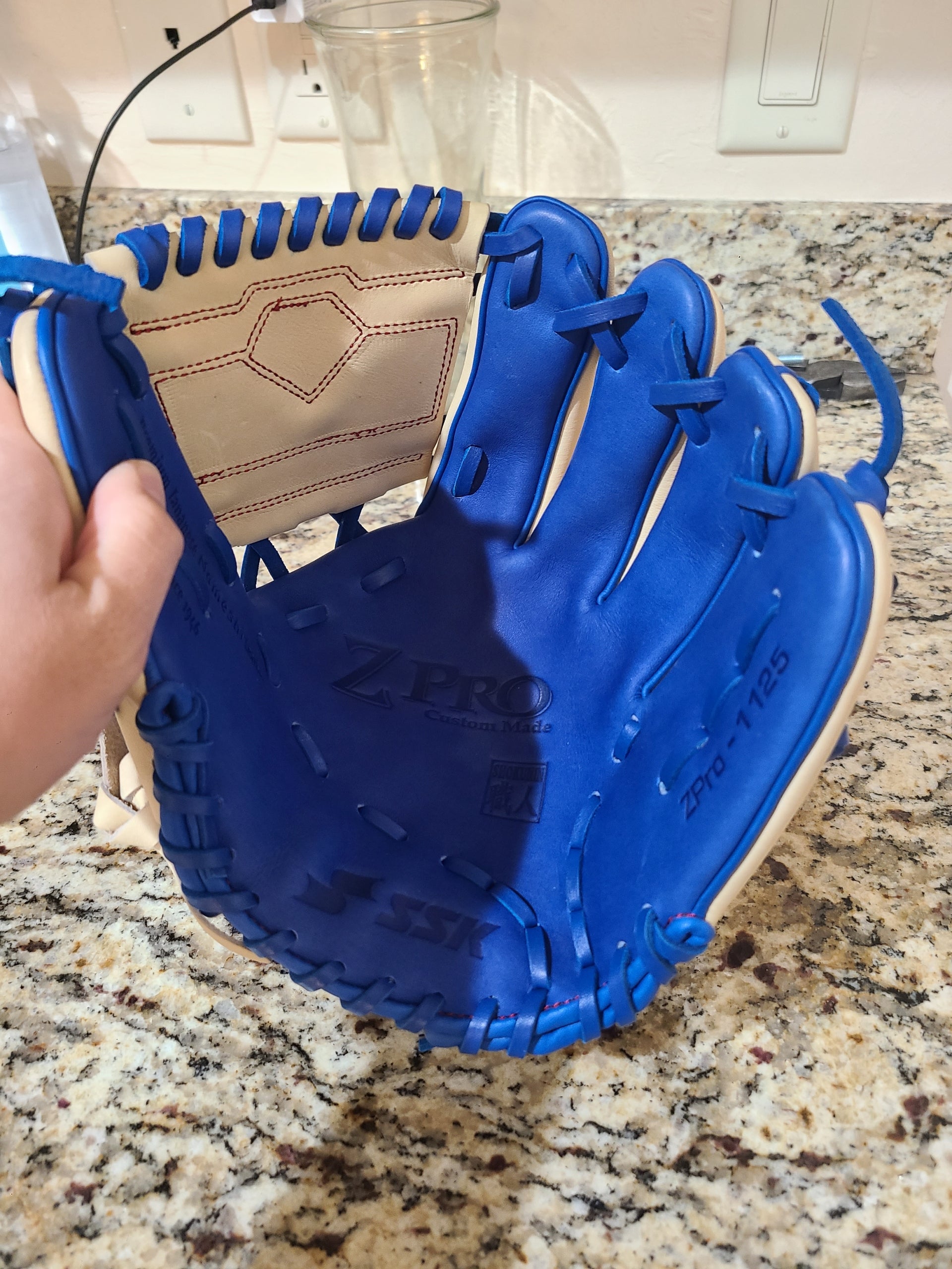 SSK Ikigai Series RC115 11.5”  Baseball glove, Baseball, Ballparks