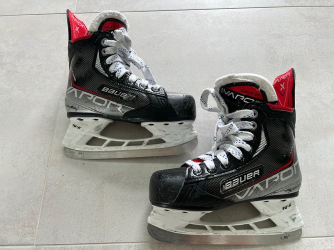 Bauer Vapor XLTX Pro+ (3x pro Limited ed) Youth Hockey Skates 12.5Y  Kids