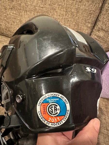 Easton Stealth s9 hockey helmet