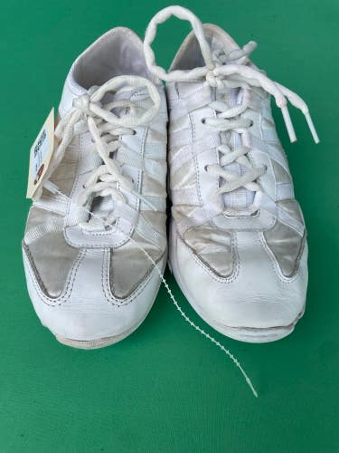 NFinity Evolution Cheer Shoes Size 7.5