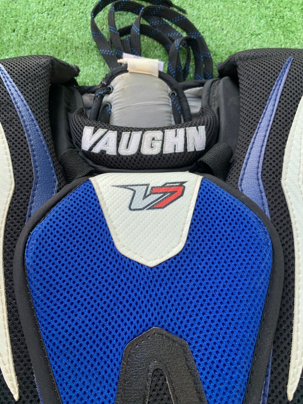 Used Vaughn Velocity V7 Hockey Goalie Chest Protector (Size: Small/Medium)