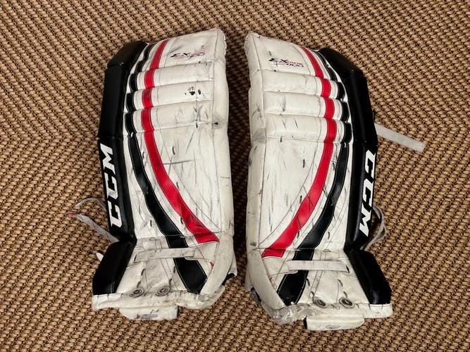 24+1" CCM Extreme Flex JR Junior Goalie Leg Pads White Black Red 24+1 24 + 1