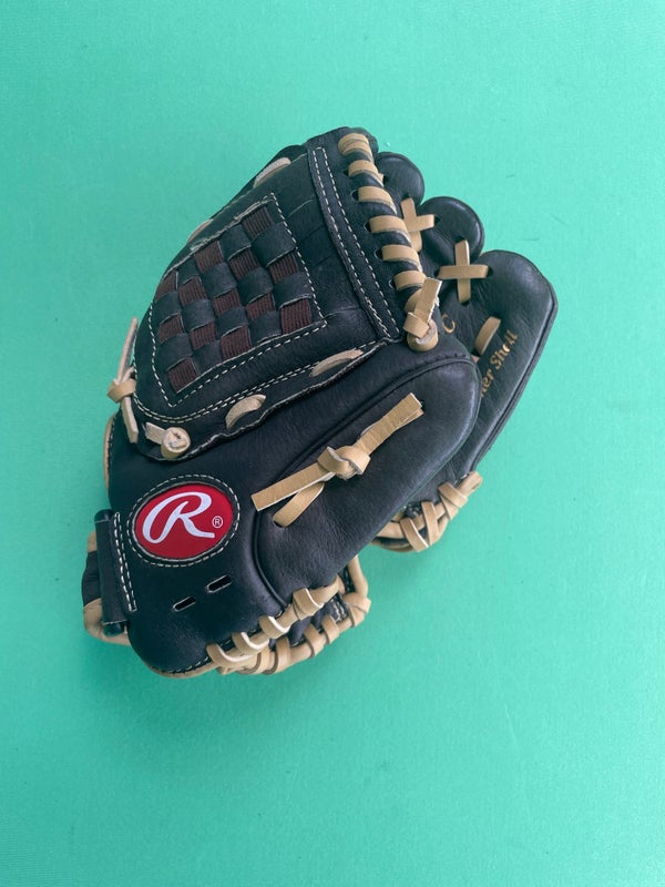 Used Rawlings Highlight Series Right-Hand Throw Baseball Glove (10")