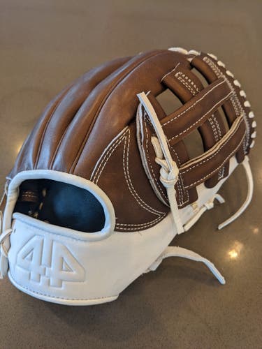 New 44 Pro Right Hand Throw Outfield Signiture Series Baseball Glove 12.5"