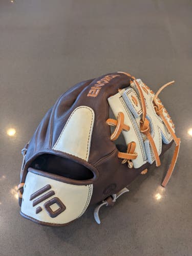 New Nokona limited edition DesertKip Pro Baseball Glove 11.25"