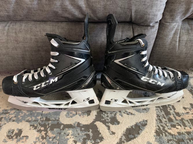 CCM Ribcore 80K Senior 8.5-EE Skates