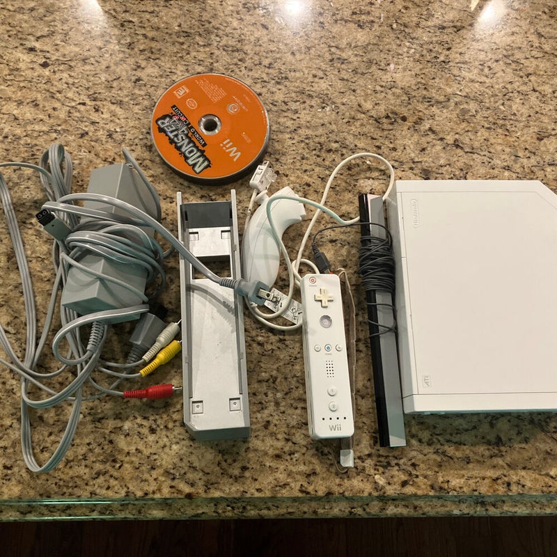 Nintendo Wii Console, Controllers And 12 Games