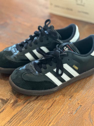 Adidas Samba shoes 3.5y