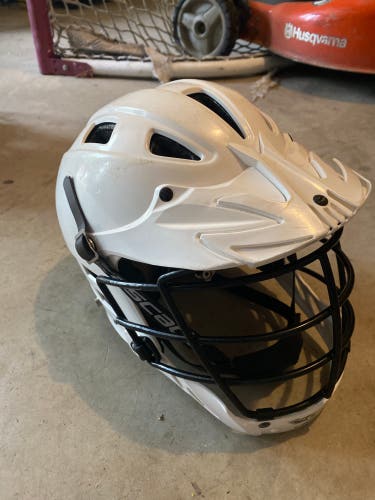 Player's Cascade CS-R Youth Helmet