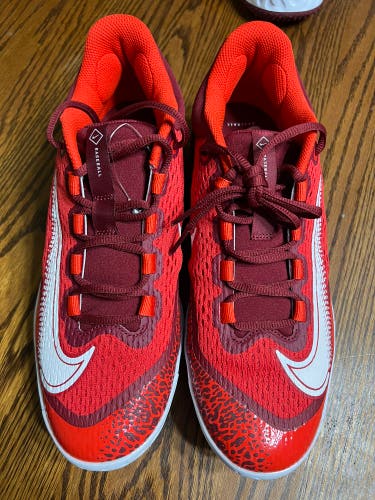 Nike Baseball Cleats  alpha huarache elite 3 Size 8.5