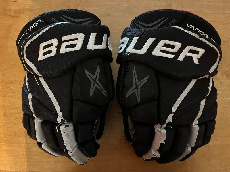 Bauer Vapor X850 Lite hockey gloves