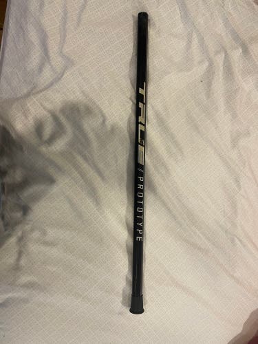 True Lacrosse Prototype Attack Shaft