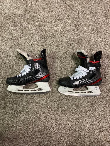 Bauer Regular Size 5.5 Vapor 2X Hockey Skates